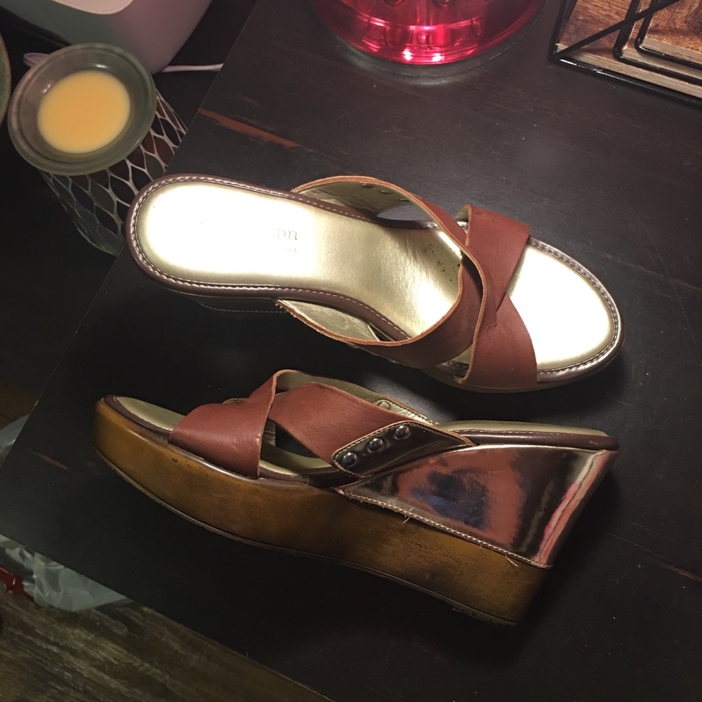 Handcrafted Wedges
